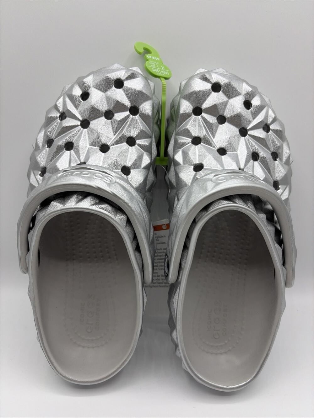 Crocs Classic Silver Metallic Geometric Clog Sz US M3 W5 NWT 210002-040